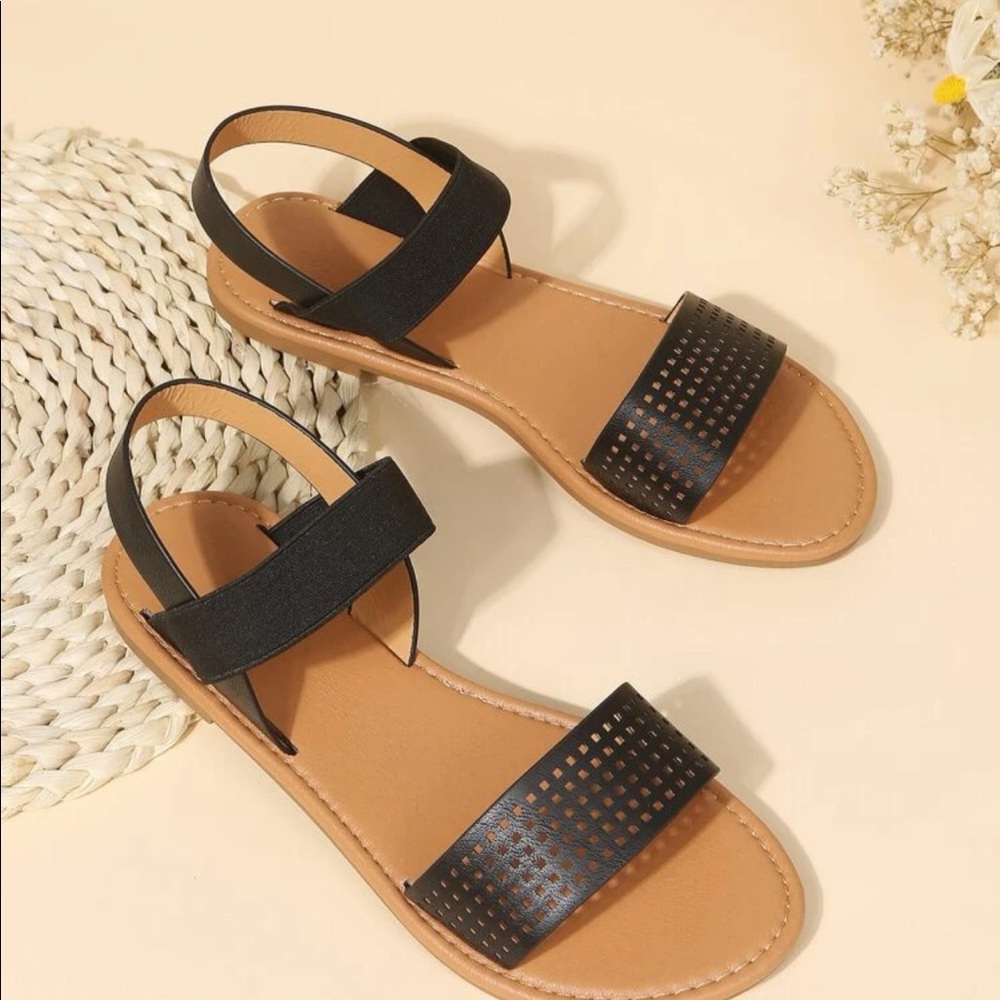 Hollow out sling back sandal